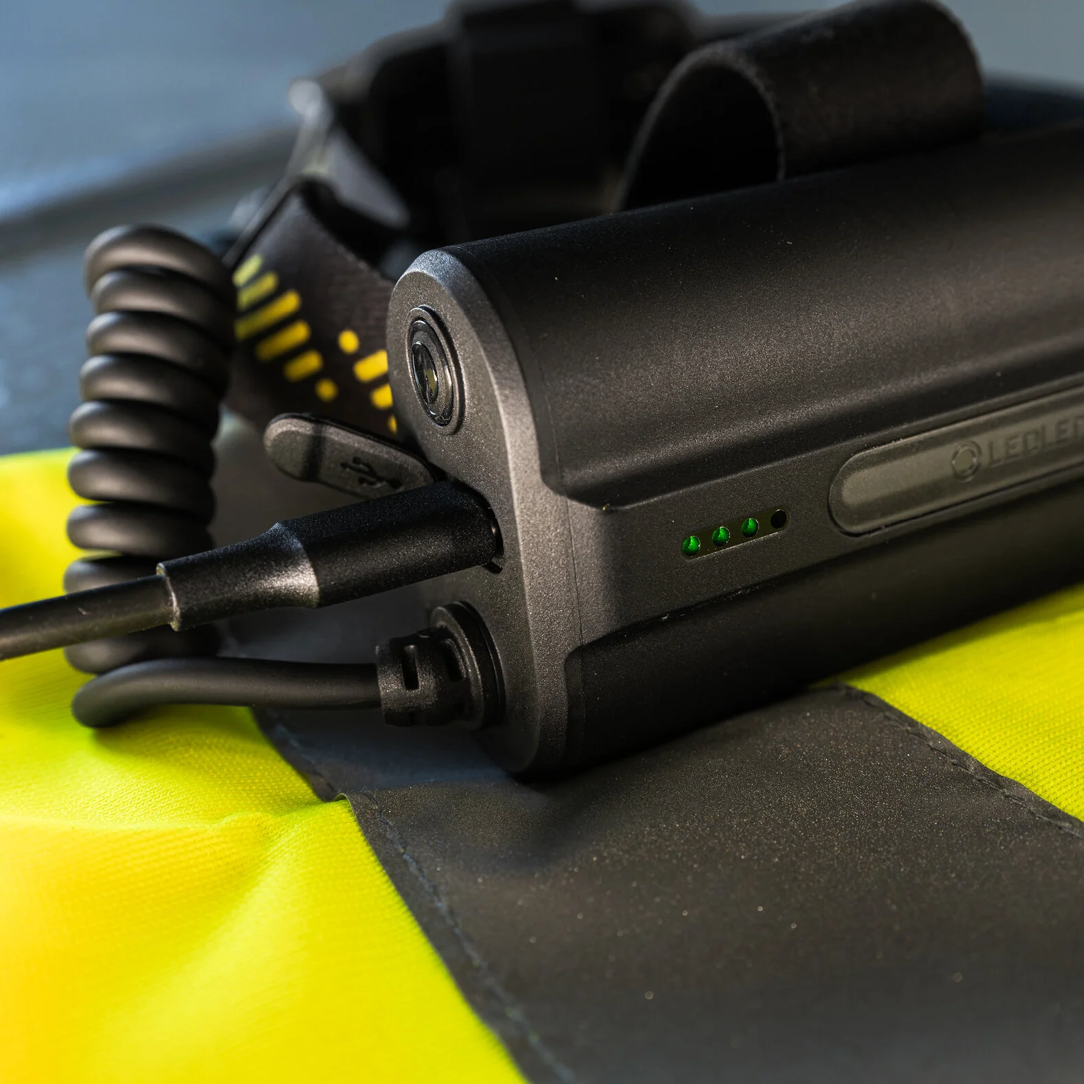 Stirnlampe H19R Pro